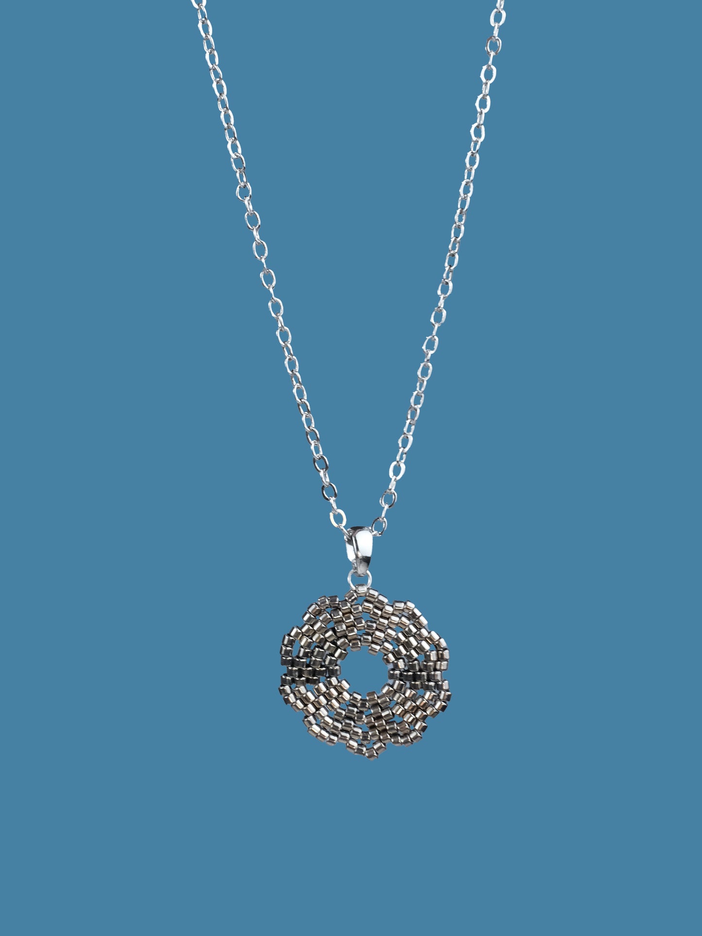 "Fleur Silver" Flower Pendant Necklace