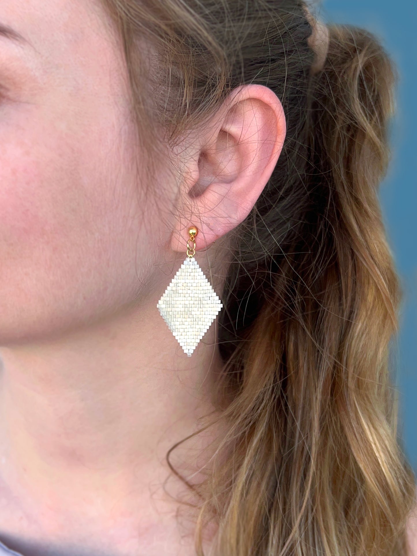 "Aria Creamy" Rhombus Cream Satin Stud Earrings