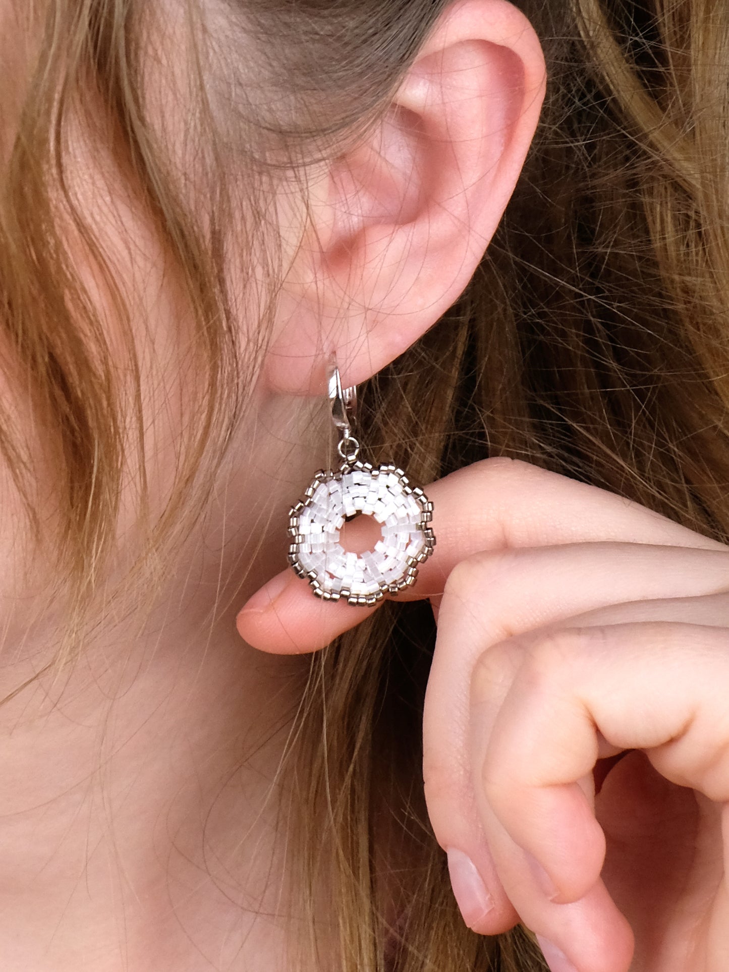 "Fleur Frost" Dangle Flower Snow White Satin and Dark Silver Plated Earrings
