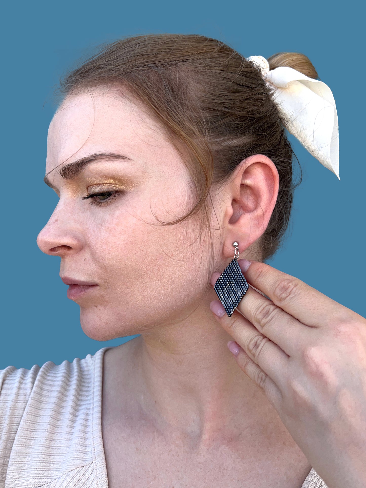 "Aria Dark" Rhombus Gunmetal Stud Earrings