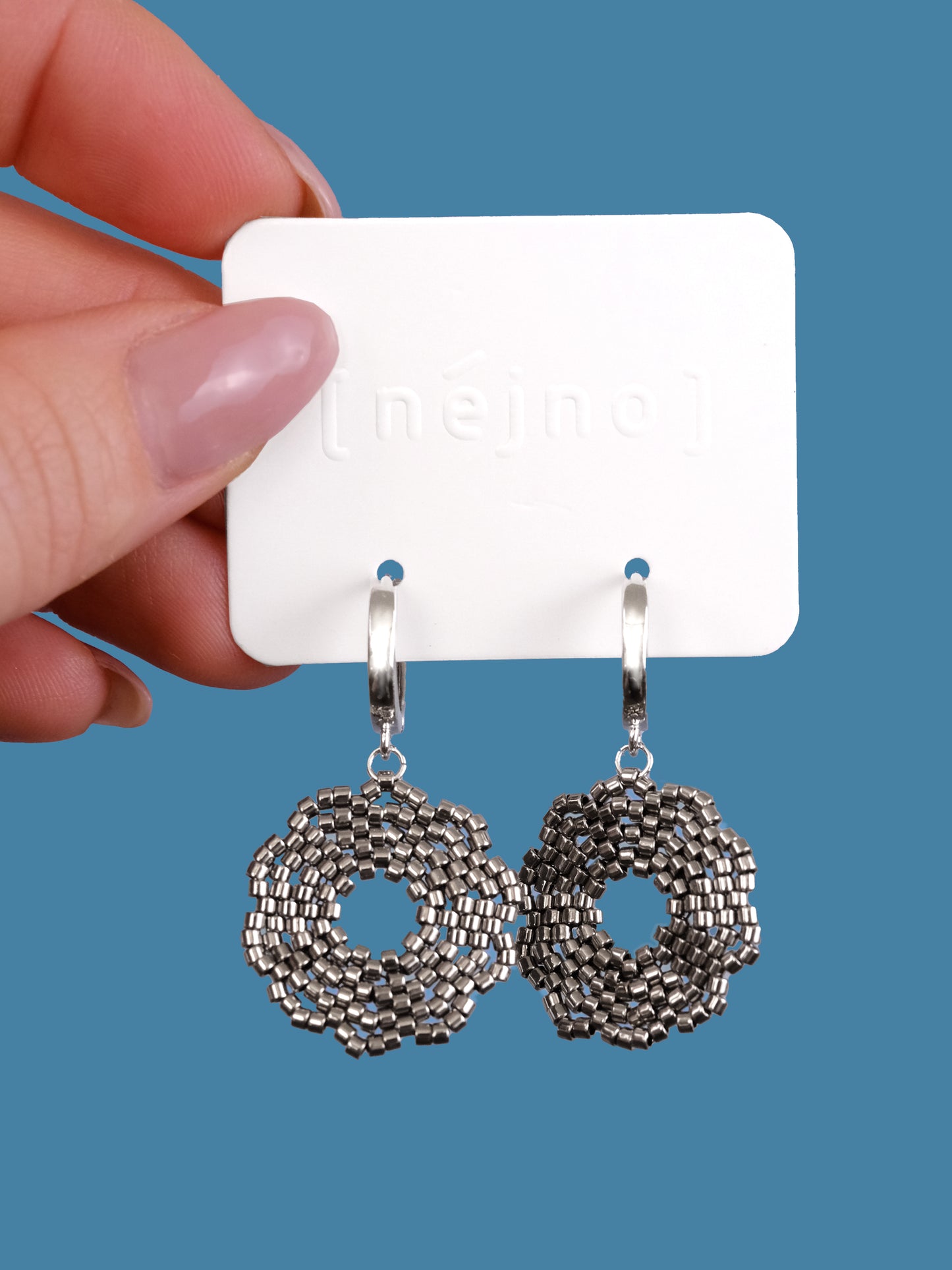 "Fleur Silver" Dangle Flower Dark Silver Plated Earrings