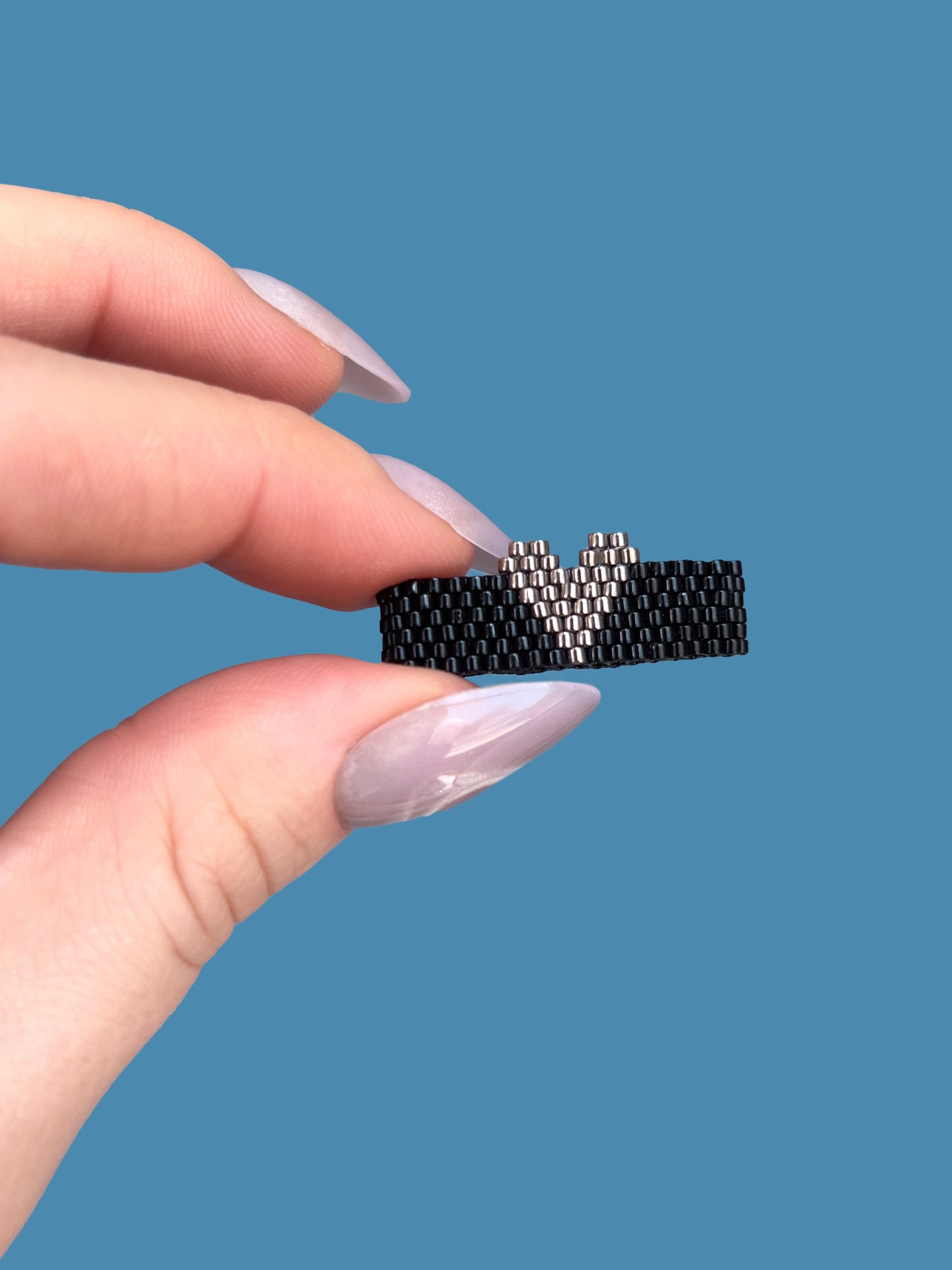 "Sable" Silver Heart Seed Bead Ring