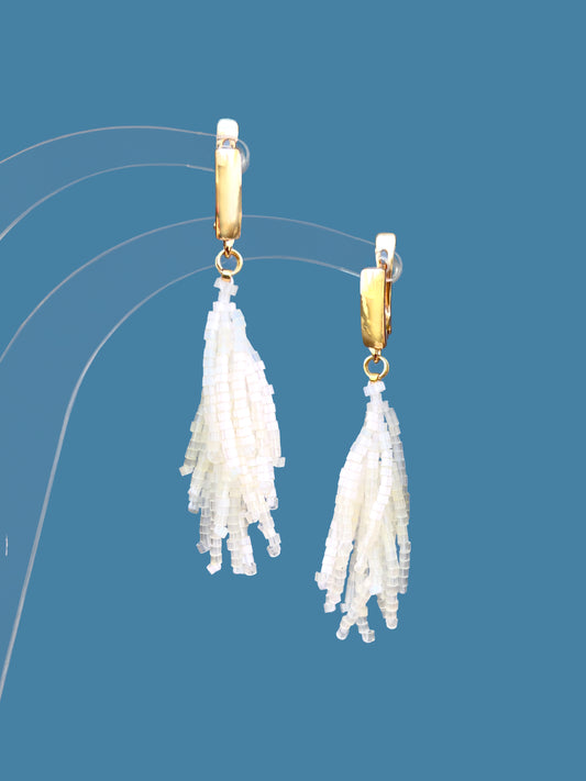 "Alba Creamy" Creamy Satin Earrings