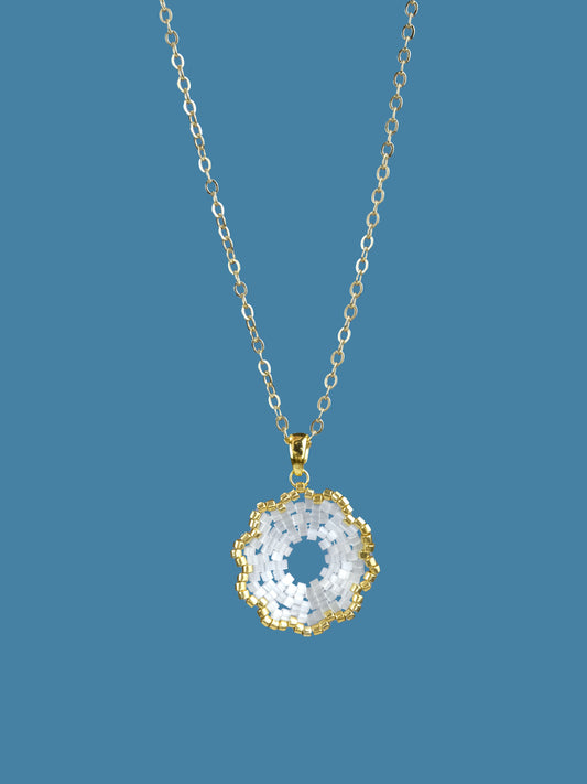 "Fleur Creamy" Flower Pendant Necklace