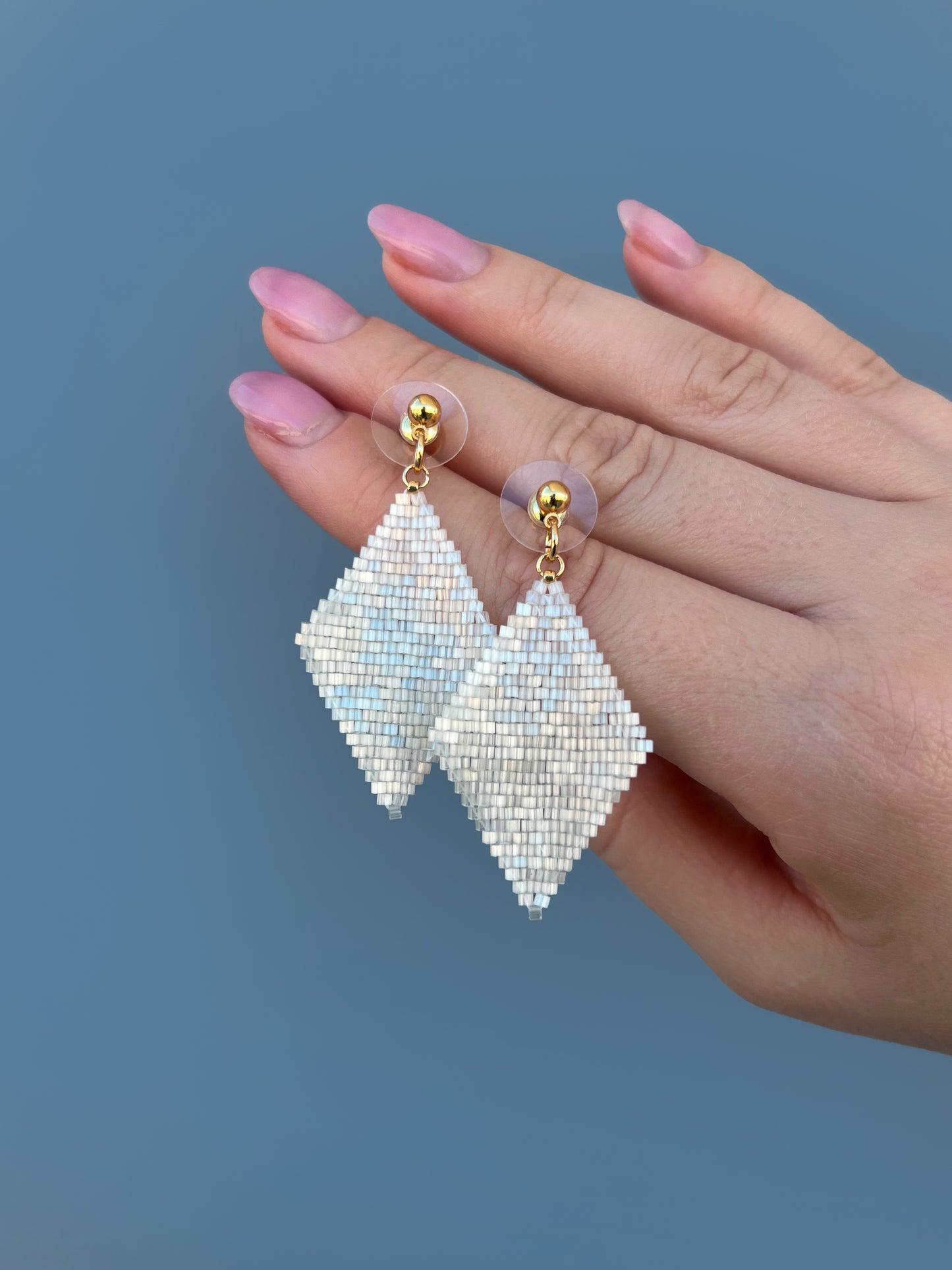 "Aria Creamy" Rhombus Cream Satin Stud Earrings