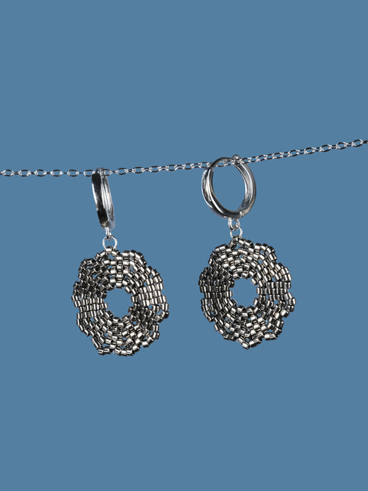 "Fleur Silver" Dangle Flower Dark Silver Plated Earrings